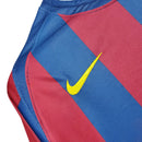 Camisa Barcelona Retrô Azul e Vermelha Nike - 2006