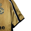 Camisa Manchester United 01/02 Modelo Retrô 100 Anos Masculina- Braca e preta, Dourada e Preta Dupla Face