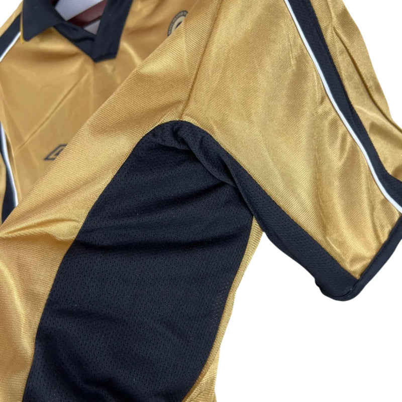 Camisa Manchester United 01/02 Modelo Retrô 100 Anos Masculina- Braca e preta, Dourada e Preta Dupla Face